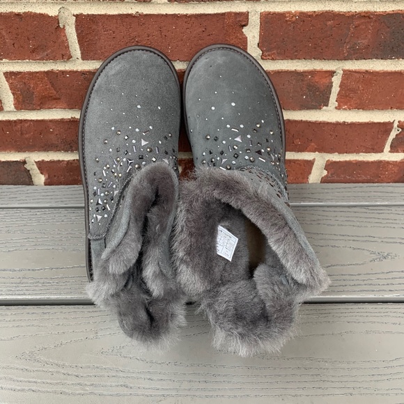 New UGG Mini Boot with Silver Studs - Picture 5 of 15